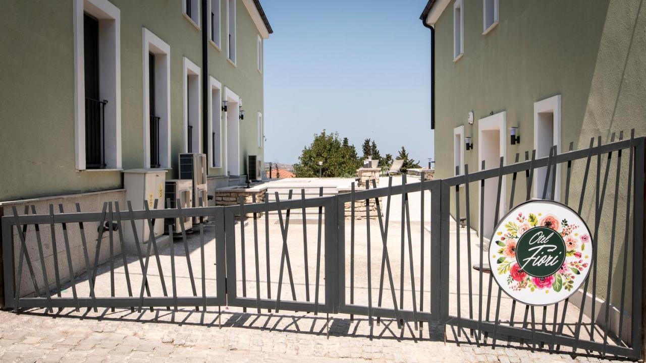 Otel Fiori- Urla 伊兹密尔 外观 照片